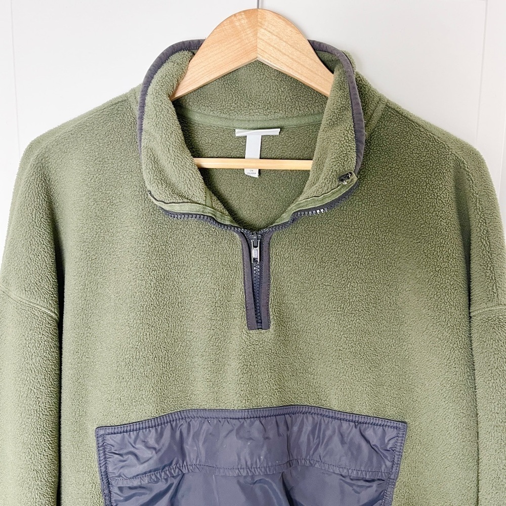 H&M Oversized Olive Green Zip-Up Fleece Sweater –Cozy & Streetwear-Ready, Medium - Picture 4 of 14